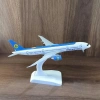 Mô hình máy bay Uzbekistan Airways B787 20cm chi tiết tinh xảo, giá ưu đãi 235.000₫