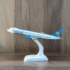 Mô hình máy bay Uzbekistan Airways B787 20cm chi tiết tinh xảo, giá ưu đãi 235.000₫ 2