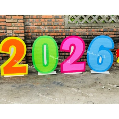 Mô hình số 2.026 Tết nhiều màu dễ thương, dùng làm cổng sân khấu – Giá chỉ 140.000đ