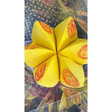 Mộc Câu Đối Hoa Ngữ - Bánh Tổ & Bánh Pía Bình An, Giá 180.000 VND, giảm 41.400 VND 8
