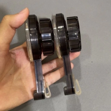 Móc dán tường hút chân không MC21 - Bản to chịu lực tốt, đa năng tiện ích, chỉ 28.000đ 5 Móc dán tường hút chân không MC21 - Bản to chịu lực tốt, đa năng tiện ích, chỉ 28.000đ 5