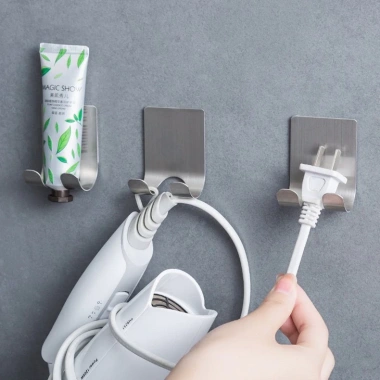 Móc Dán Tường Inox Kingler 2.000 - Siêu Dính, Đa Năng, Chắc Chắn cho Nhà Tắm & Bếp, Giá 19.000 VND 7 Móc Dán Tường Inox Kingler 2.000 - Siêu Dính, Đa Năng, Chắc Chắn cho Nhà Tắm & Bếp, Giá 19.000 VND 7
