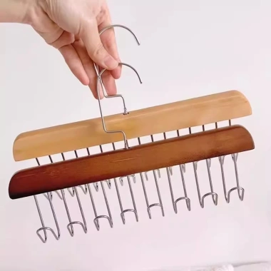Móc gỗ đa năng 8 thanh – Treo đồ lót, khăn, thắt lưng, cà vạt, túi, mũ – 21.000đ 6 Móc gỗ đa năng 8 thanh – Treo đồ lót, khăn, thắt lưng, cà vạt, túi, mũ – 21.000đ 6