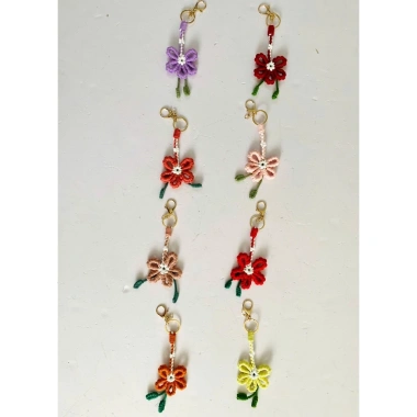 Móc Khóa Bông Hoa Tết Handmade Macrame Phụ Kiện Trang Trí và Quà Tặng Giá 47.000₫ 8