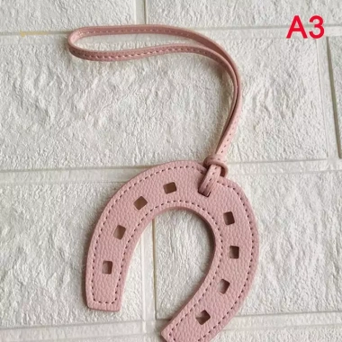 Móc Khóa Da Ngựa Móng Ngựa MUQV - Túi Xách Thời Trang, Bảo Vệ và Tiết Kiệm 18%