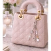 Móc khóa đeo túi Pink Whisper - Thiết kế sang trọng, giảm 22% chỉ 65.000₫
