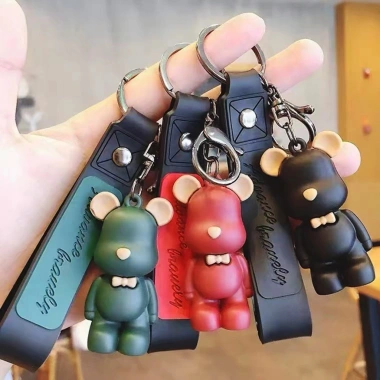 Móc khóa gấu dâu BeaRick dễ thương, thiết kế cute, giảm giá 43.890đ, phù hợp làm quà tặng