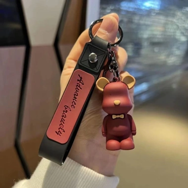 Móc khóa gấu dâu BeaRick dễ thương, thiết kế cute, giảm giá 43.890đ, phù hợp làm quà tặng