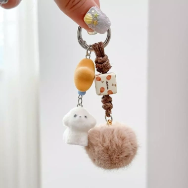 Móc khóa gấu nâu lông tơ fuzzy pom-pom - Đáng yêu, sang trọng, ô tô, giảm giá 53.810 VND