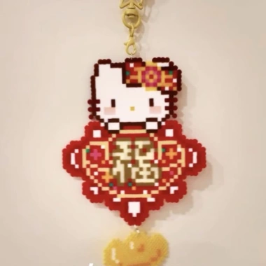 Móc khoá hạt Perler Kitty và Stitch lá bưởi - Chỉ 55.000đ, giảm 15.000đ