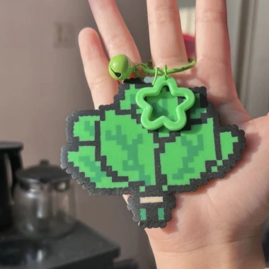 Móc khoá hạt Perler Kitty và Stitch lá bưởi - Chỉ 55.000đ, giảm 15.000đ