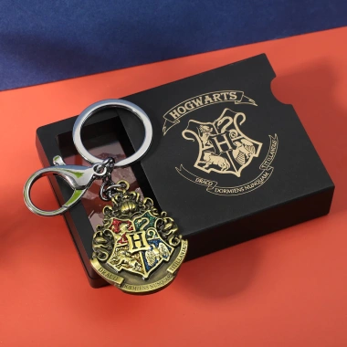 Móc khóa Hogwarts Slytherin - Huy hiệu Harry Potter, chuỗi mặt dây chuyền YVWR, chỉ 120.024 VND 10 Móc khóa Hogwarts Slytherin - Huy hiệu Harry Potter, chuỗi mặt dây chuyền YVWR, chỉ 120.024 VND 10