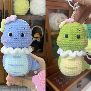 Móc khóa len handmade Bé Rắn béo ú đội hoa - Giá chỉ 70.000đ, giảm mạnh, quà tặng lý tưởng 12 Móc khóa len handmade Bé Rắn béo ú đội hoa - Giá chỉ 70.000đ, giảm mạnh, quà tặng lý tưởng 12