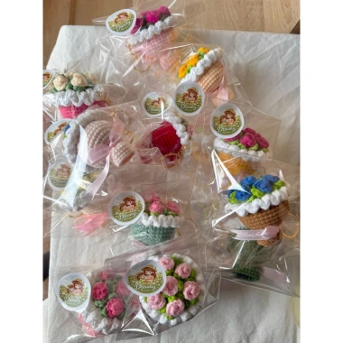 Móc Khóa Len Handmade Bó Hoa Mini Dễ Thương Quà Tặng Xinh Giá 39.000 VNĐ