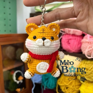 Móc khoá len Handmade họa tiết Hổ quàng khăn Thời trang giá ưu đãi 60.000₫ 5