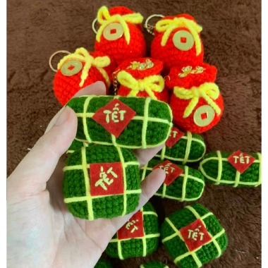 Móc khoá len handmade set quà Tết - Quà tặng gia đình, bạn bè giá rẻ kèm kẹo ngon 9 Móc khoá len handmade set quà Tết - Quà tặng gia đình, bạn bè giá rẻ kèm kẹo ngon 9