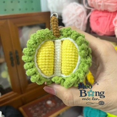 Móc khoá len quả Sầu Riêng - Thiết kế độc đáo, bền đẹp, giảm còn 65.000₫ (giá gốc 83.850₫) 2 Móc khoá len quả Sầu Riêng - Thiết kế độc đáo, bền đẹp, giảm còn 65.000₫ (giá gốc 83.850₫) 2