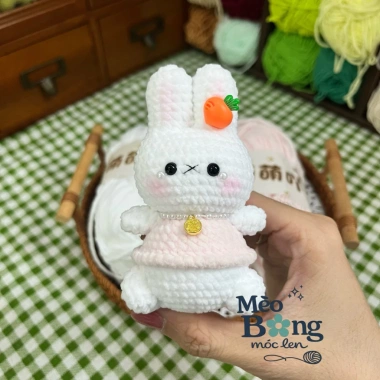 Móc khoá len Thỏ Miffy ngồi charm cà rốt, vòng cổ đáng yêu - Giá chỉ 60.000 VND 3 Móc khoá len Thỏ Miffy ngồi charm cà rốt, vòng cổ đáng yêu - Giá chỉ 60.000 VND 3