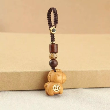 Móc khóa ngựa GOJO - Dây chuyền gỗ Mini Retro, Dây dệt trang trí, ưu đãi 70.620₫ 5 Móc khóa ngựa GOJO - Dây chuyền gỗ Mini Retro, Dây dệt trang trí, ưu đãi 70.620₫ 5