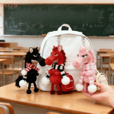 Móc khóa ngựa WEETW thủ công búp bê Pony hoạt hình màu đen nhồi bông Giáng sinh