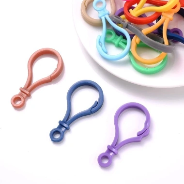 Móc khóa nhựa handmade, móc treo thú bông - Giá chỉ 8.000₫ (Giá gốc 10.400₫) 2 Móc khóa nhựa handmade, móc treo thú bông - Giá chỉ 8.000₫ (Giá gốc 10.400₫) 2