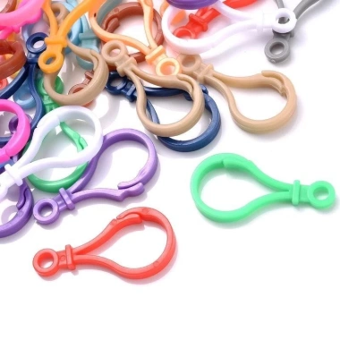 Móc khóa nhựa handmade, móc treo thú bông - Giá chỉ 8.000₫ (Giá gốc 10.400₫) 3 Móc khóa nhựa handmade, móc treo thú bông - Giá chỉ 8.000₫ (Giá gốc 10.400₫) 3