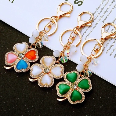 Móc Khóa Opal Bốn Lá Cỏ và Ba Lá Xe - Dây Chuyền Kim Loại, Vòng Pha Lê, Quà Tặng Kinh Doanh 26.2.27 - Giá chỉ 136.934 VND