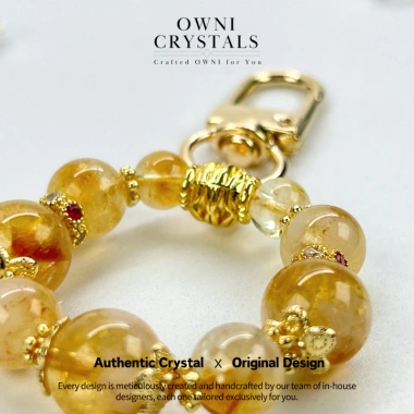 Móc khóa thạch anh vàng tự nhiên OwniCrystos – Chiêu tài, dẫn lộc, thịnh vượng, may mắn – Giá giảm 699k 5 Móc khóa thạch anh vàng tự nhiên OwniCrystos – Chiêu tài, dẫn lộc, thịnh vượng, may mắn – Giá giảm 699k 5