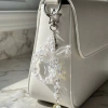 Móc khoá White Serenade – keychain thời trang, thiết kế sang trọng, giảm giá 22% chỉ 65.000 VND 2