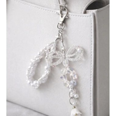Móc khoá White Serenade – keychain thời trang, thiết kế sang trọng, giảm giá 22% chỉ 65.000 VND 4 Móc khoá White Serenade – keychain thời trang, thiết kế sang trọng, giảm giá 22% chỉ 65.000 VND 4