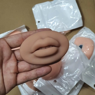 Môi silicone 3D 5D luyện tập phun xăm cực đỉnh - Giá chỉ 25.000đ