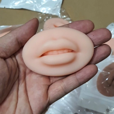 Môi silicone 3D 5D luyện tập phun xăm cực đỉnh - Giá chỉ 25.000đ 10 Môi silicone 3D 5D luyện tập phun xăm cực đỉnh - Giá chỉ 25.000đ 10