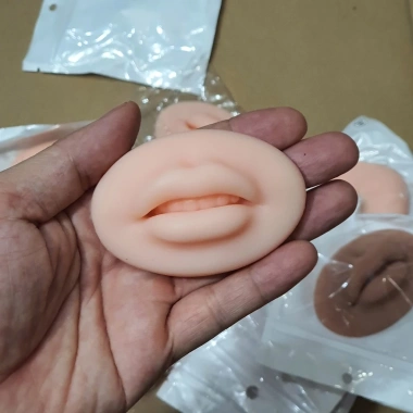 Môi silicone 3D & 5D luyện tập phun xăm - Độ mềm chuẩn, giá chỉ 25.000 VNĐ 7