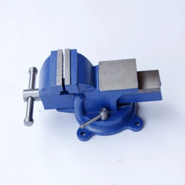 MONQIQI Ê Tô Bàn Nguội Xoay 360 - Kẹp 10cm, Giá Ưu Đãi 450.000 VNĐ, Độ Bền Cao 5 MONQIQI Ê Tô Bàn Nguội Xoay 360 - Kẹp 10cm, Giá Ưu Đãi 450.000 VNĐ, Độ Bền Cao 5