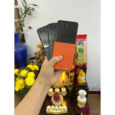 Motorola Razr 50 5G 2.024 - Nắp gập 2 SIM, RAM 16GB, 256GB, màn hình 120Hz, chỉ 9.490.000₫ 2