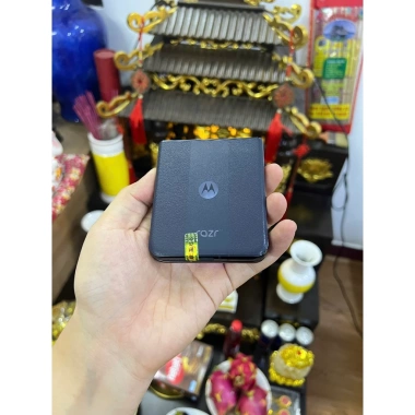 Motorola Razr 50 Ultra 2.024 - Máy đẹp zin, chip 8s Gen3, camera xịn, 10.9 triệu 7