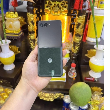Motorola RAZR 60 ULTRA Snapdragon 8 16/512GB - Mới, chụp đẹp, 2 SIM, giá 14.990.000 VND