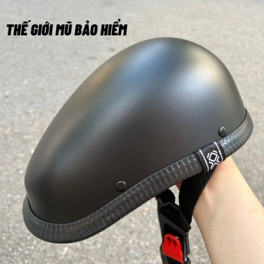 Mũ bảo hiểm Beret thời trang nam nữ – Kiểu độc lạ, nhẹ nhàng dạo phố, tặng sticker, giá chỉ 170.000₫ giảm mạnh 10