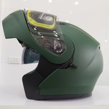 Mũ bảo hiểm fullface lật cầm 2 chốt Royal M179 - Giá ưu đãi 615.000 VND 4