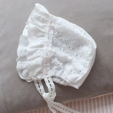 Mũ Ren Rộng Vành Phong Cách Công Chúa - Thiết Kế Độc Đáo Siêu Nhẹ, Điểm Nhấn Trang Phục Cho Mẹ & Bé, Giá Ưu Đãi 128.746 VND