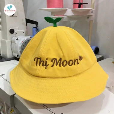 Mũ Thêu Tên Bé 2-4 tuổi - Mũ Mầm Unisex Thêu Tên Cá Nhân Giá 75.000 - Tiệm Nhà Min 9 Mũ Thêu Tên Bé 2-4 tuổi - Mũ Mầm Unisex Thêu Tên Cá Nhân Giá 75.000 - Tiệm Nhà Min 9