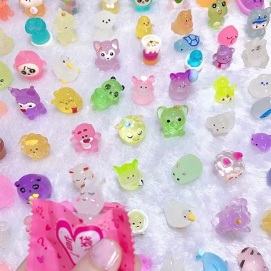 Mua 50 tặng 6 - Túi Mù Charm Động Vật Dạ Quang Phát Sáng, Đồ Chơi Đêm Thú Sáng Đèn, Quà Tặng Bất Ngờ Cho Bé 3