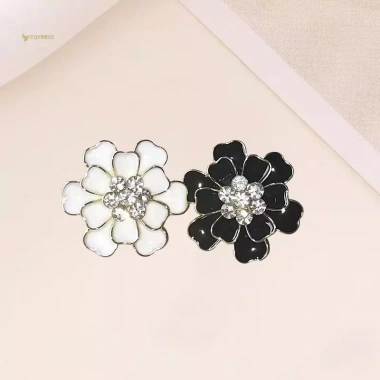 Mũi áo retro vàng thổ cẩm họa tiết hoa hồng tiệc sang trọng giá 52.800 VND