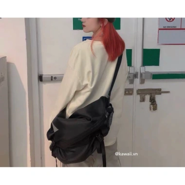 Multy Messenger BAG Túi Đeo Chéo Họa Tiết Tam Giác Phản Quang Full Bộ - Giá 290.000₫ 6 Multy Messenger BAG Túi Đeo Chéo Họa Tiết Tam Giác Phản Quang Full Bộ - Giá 290.000₫ 6