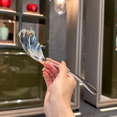 Muôi múc canh hình sò inox 18/10 bát đĩa bàn ăn, giá ưu đãi 99.000đ 7 Muôi múc canh hình sò inox 18/10 bát đĩa bàn ăn, giá ưu đãi 99.000đ 7