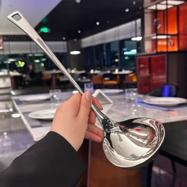 Muỗng múc canh tay dài inox 18/10 Đánh giá cao chịu nhiệt, giá ưu đãi 189.000₫ 10 Muỗng múc canh tay dài inox 18/10 Đánh giá cao chịu nhiệt, giá ưu đãi 189.000₫ 10