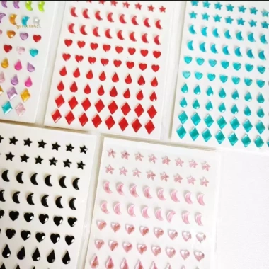 MUQV 80 Khuôn Mặt Đặc Biệt Nhiều Màu Xăm Tạm Thời và Eyes Diamond Fake Giá 40.500 VND 2 MUQV 80 Khuôn Mặt Đặc Biệt Nhiều Màu Xăm Tạm Thời và Eyes Diamond Fake Giá 40.500 VND 2