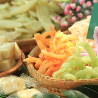 Mứt dừa non sợi Cocosweet đặc sản Bến Tre – mềm, béo, ngọt vừa, giảm giá 80k 5