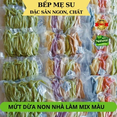 Mứt dừa non sợi mix màu 500g nhà làm, ít đường, thơm ngon, hút chân không, màu rau củ ngẫu nhiên