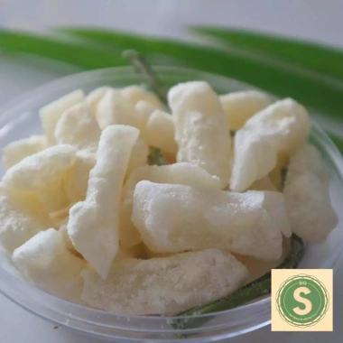 Mứt Dừa Sáp Gãy Vở 200g - Ngon Ngọt, Dinh Dưỡng, Giá Ưu Đãi 74.250đ